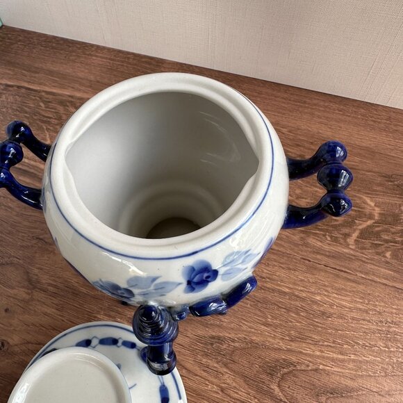 Hand-Painted Russian Gzhel Samovar, Blue and White Ceramic, Decorative Teapot - Picture 4 of 14